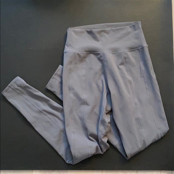 Buffbunny  Baddie Leggings M in Shaded Gray - Picture 7 of 10